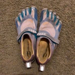 Vibram FiveFinger Bikila (W346), EU 39 USA 8-8.5